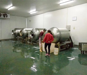 真空滾揉機(jī)用戶使用現(xiàn)場